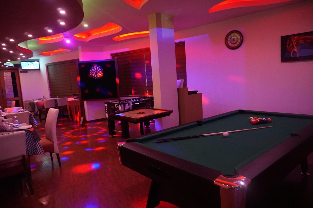 Hotel Park Residency, Kakkanad Kochi Esterno foto
